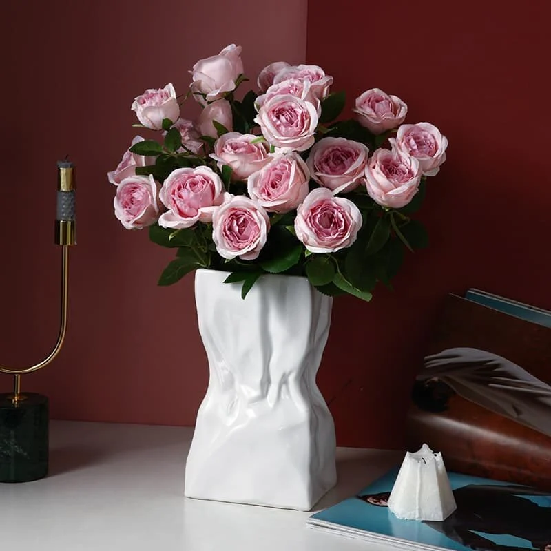 Candy Ripple Ceramic Vase – Sculptural Decorative Accent (1)