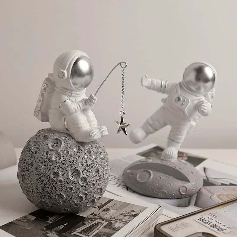 Astronaut Resin Figurine (2)