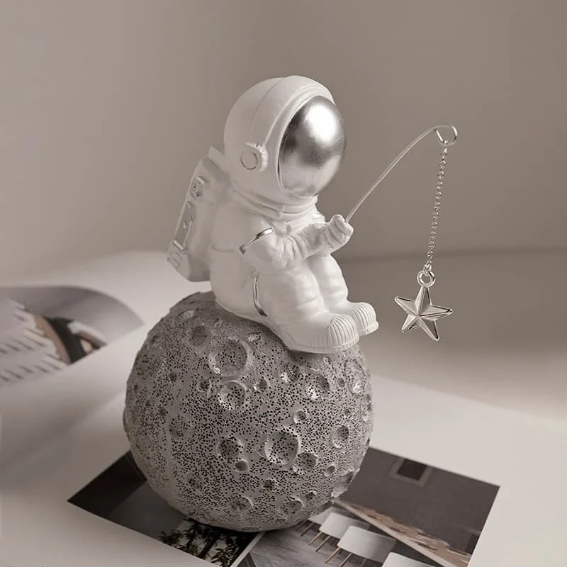 Astronaut Resin Figurine (3)
