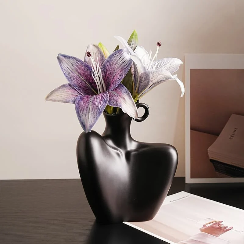 Contour Muse Body Art Ceramic Vase (2)