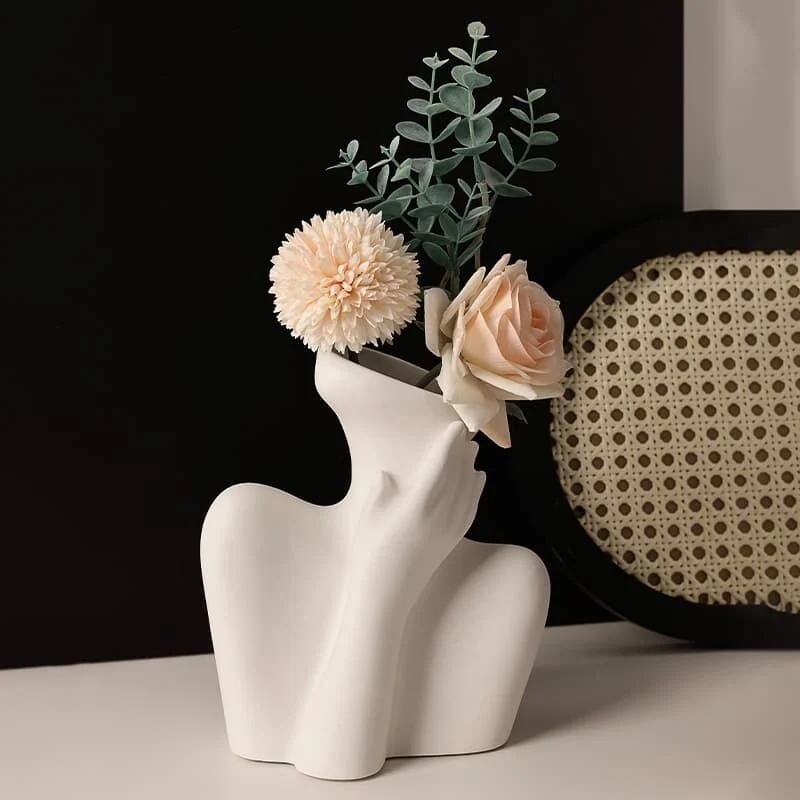 Contour Muse Ceramic Body Art Vase (1)