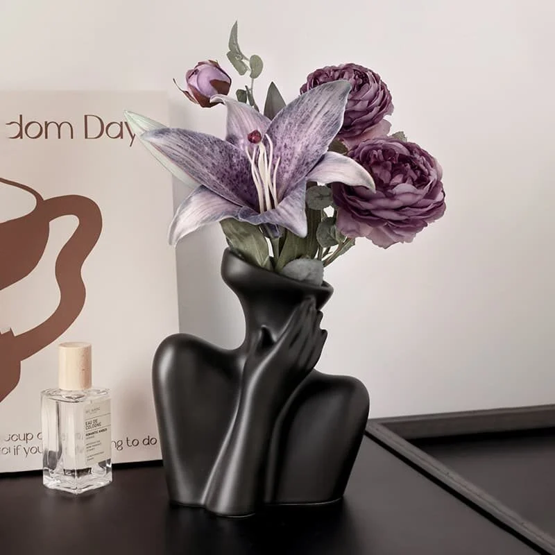 Contour Muse Ceramic Body Art Vase (4)