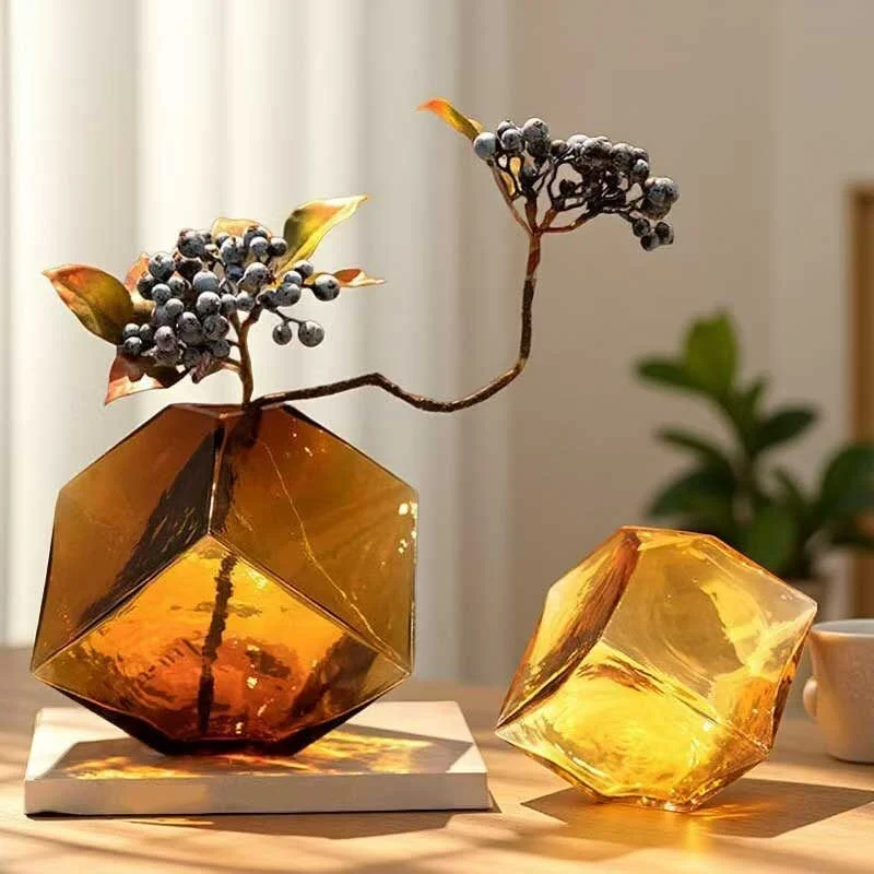 Cube Shaped Glass Vase (1)