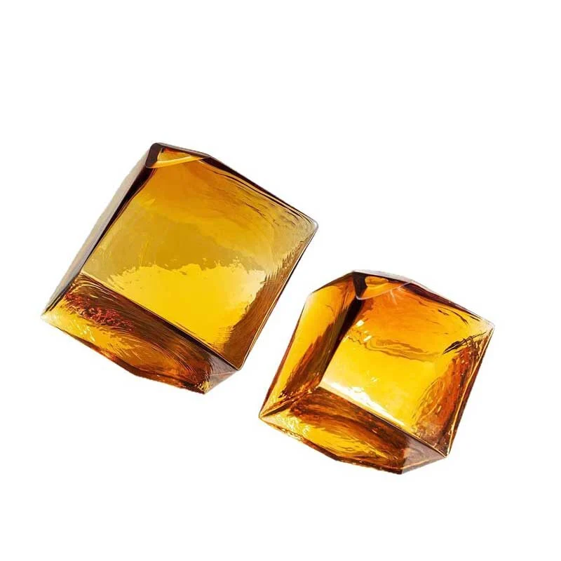 Cube Shaped Glass Vase (5)