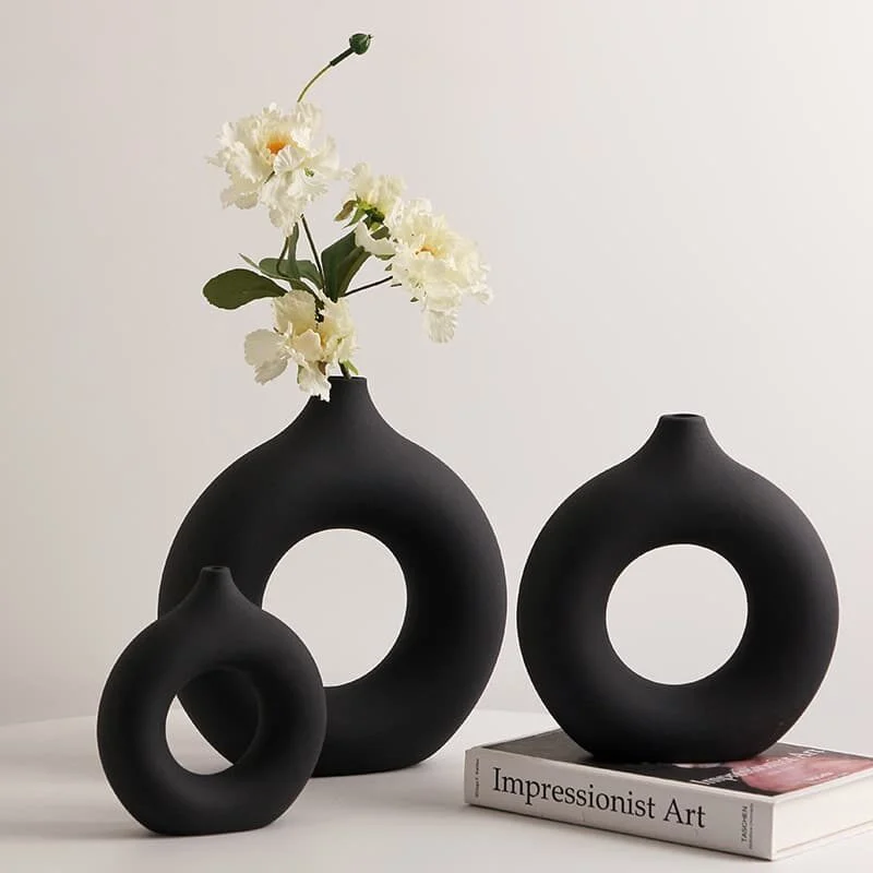 Donut Shaped Ceramic Vase Creative Modern Décor (1)
