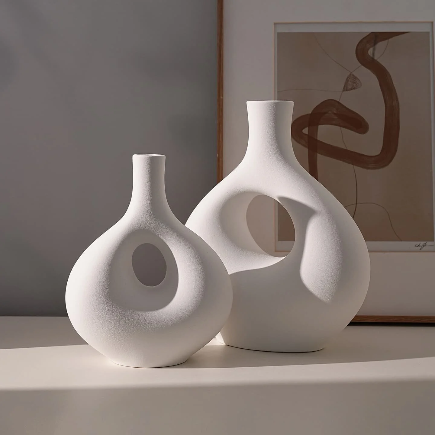 Donut Shaped Ceramic Vase Modern (3)