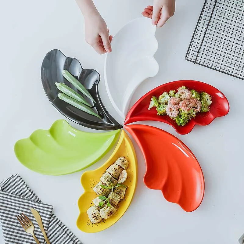 Feather Shaped Ceramic Plate Set – Available In Multiple Colors (6)