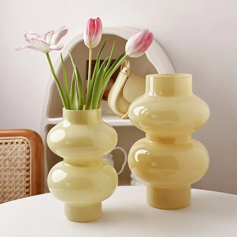 Fenton Creamy Spectrum Glass Vase (2)