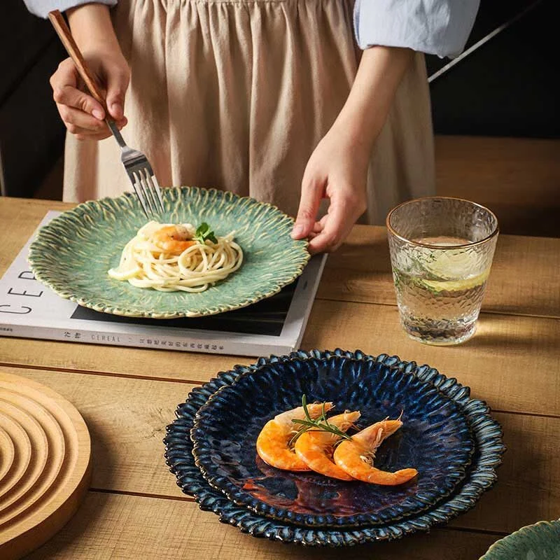 Japanese Style Vintage Sunflower Shaped Ceramic Plate (3)