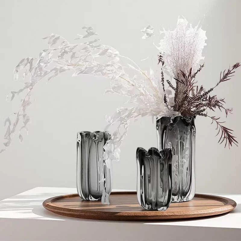 Linear Texture Art Glass Vase (2)