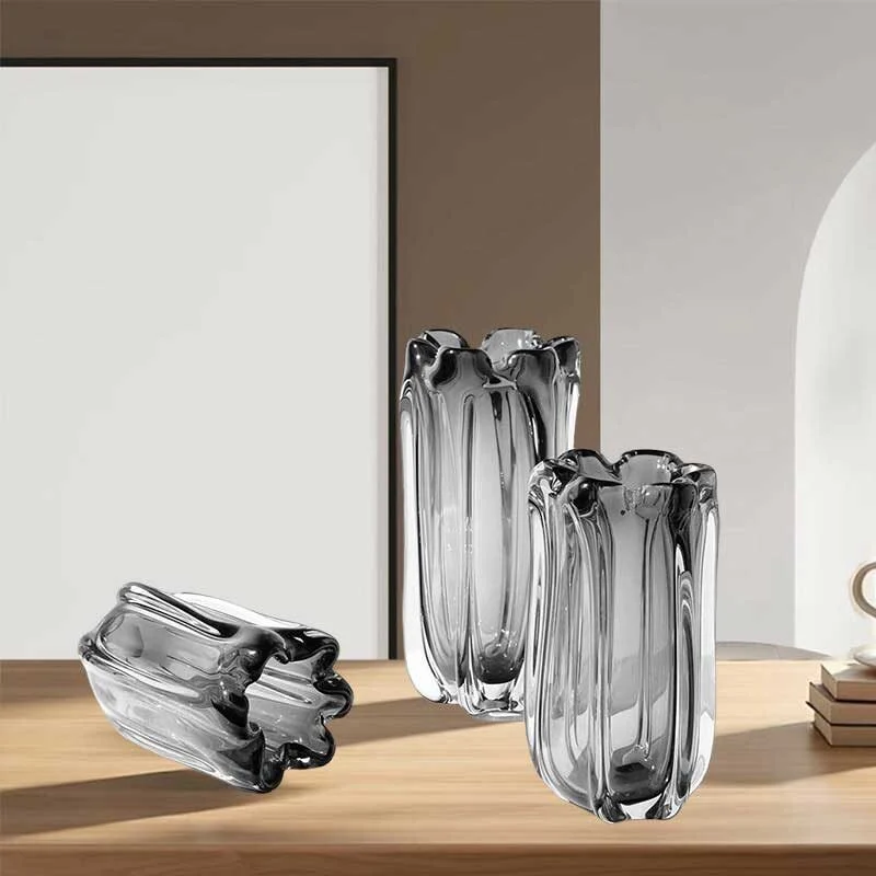 Linear Texture Art Glass Vase (3)