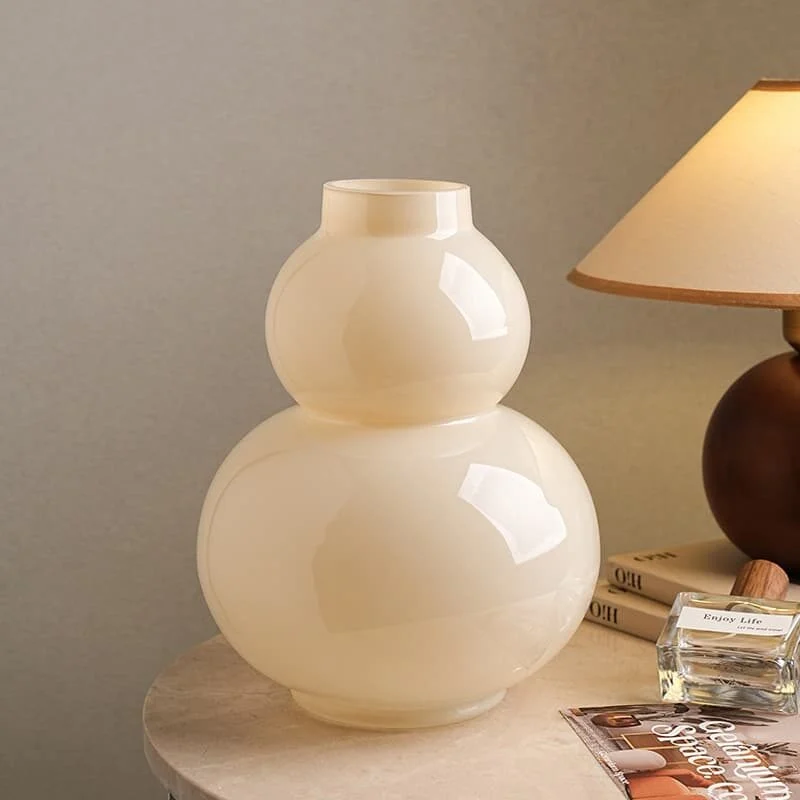 Lumi Cream Glass Gourd Vase (1)