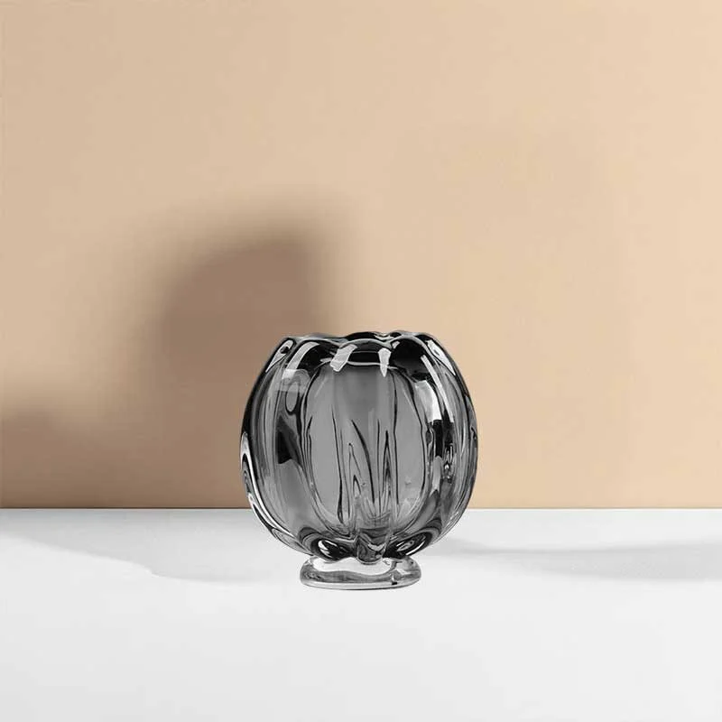 Minimal Vertical Ridge Glass Vase (1)