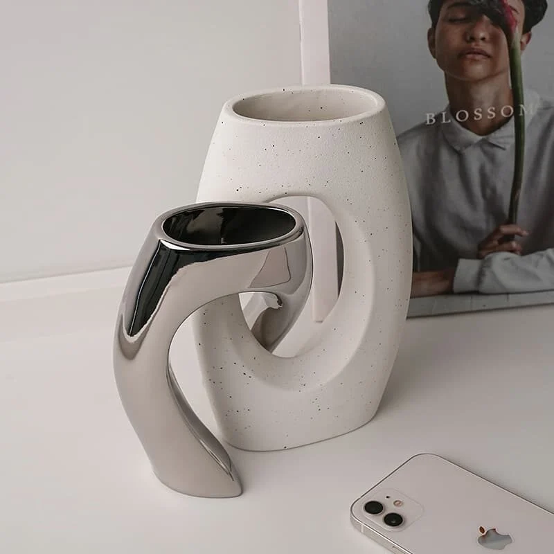 Minimalist Cross Form Asymmetric Ceramic Vase (4)