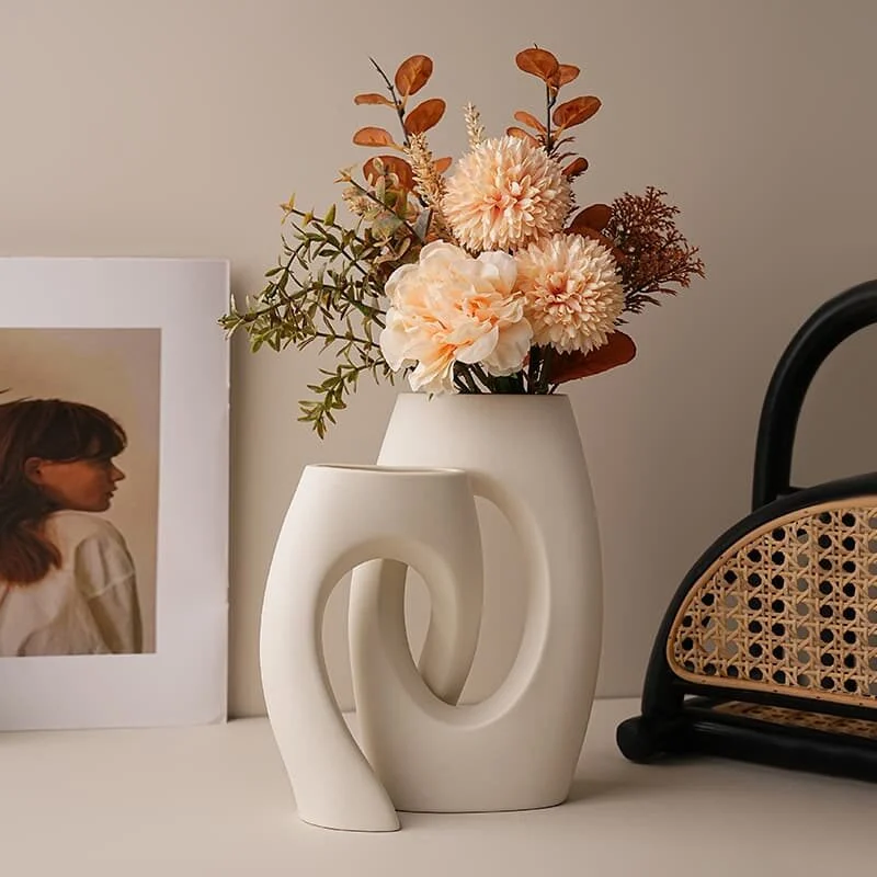 Minimalist Cross Form Ceramic Vase (4)