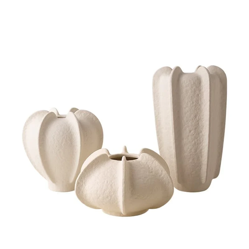 Minimalist White Starfruit Ceramic Vase (1)