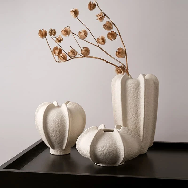 Minimalist White Starfruit Ceramic Vase (2)