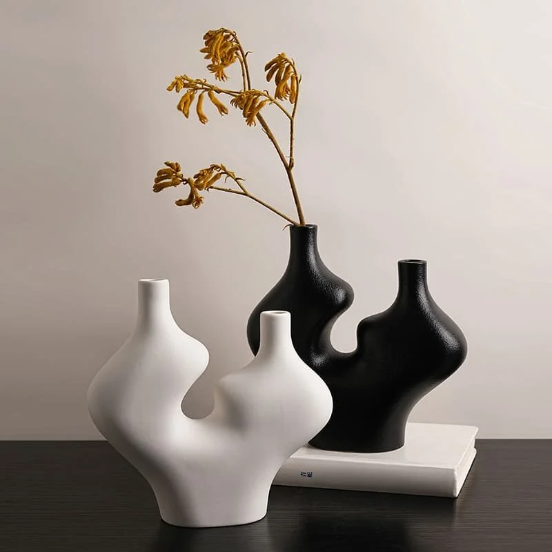 Nordic Minimalist Double Peak Ceramic Vase (1)
