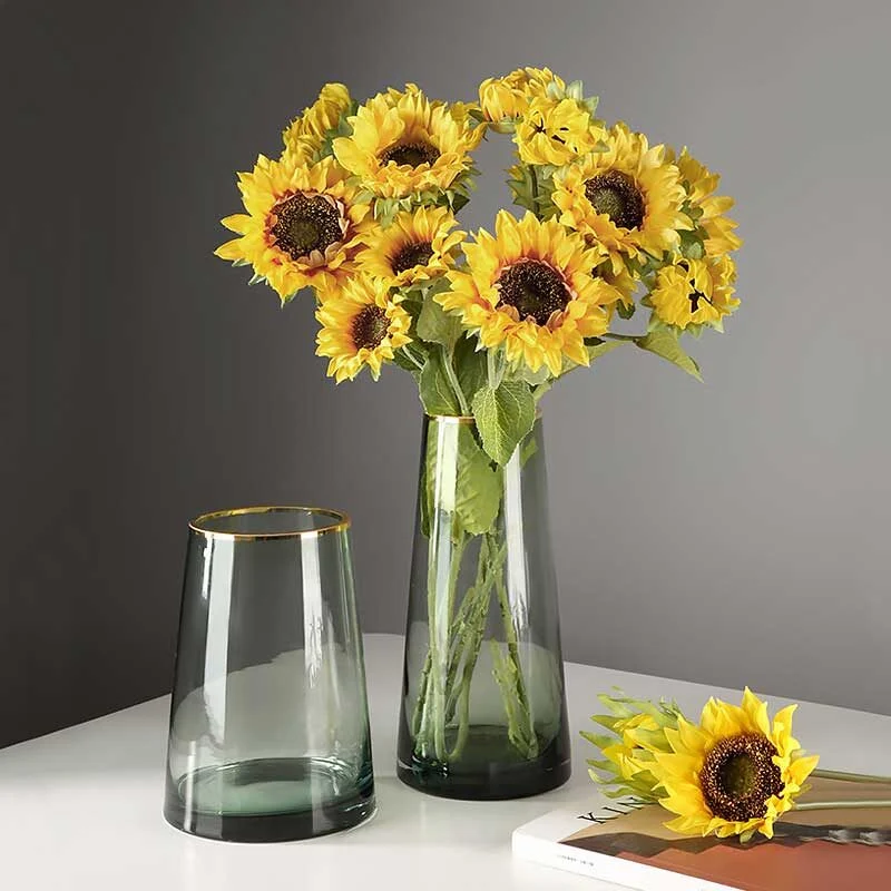 Obsidian Gold Trim Glass Vase (3)