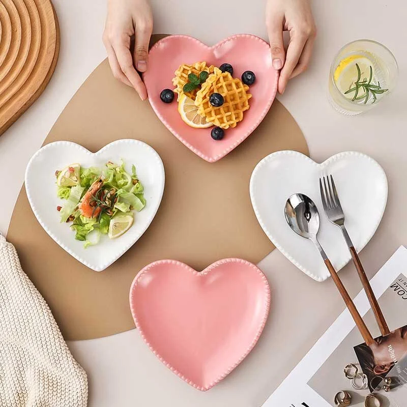Pink Heart Shaped Ceramic Plate – Cute Dessert & Snack Dish For Home And Café (1)