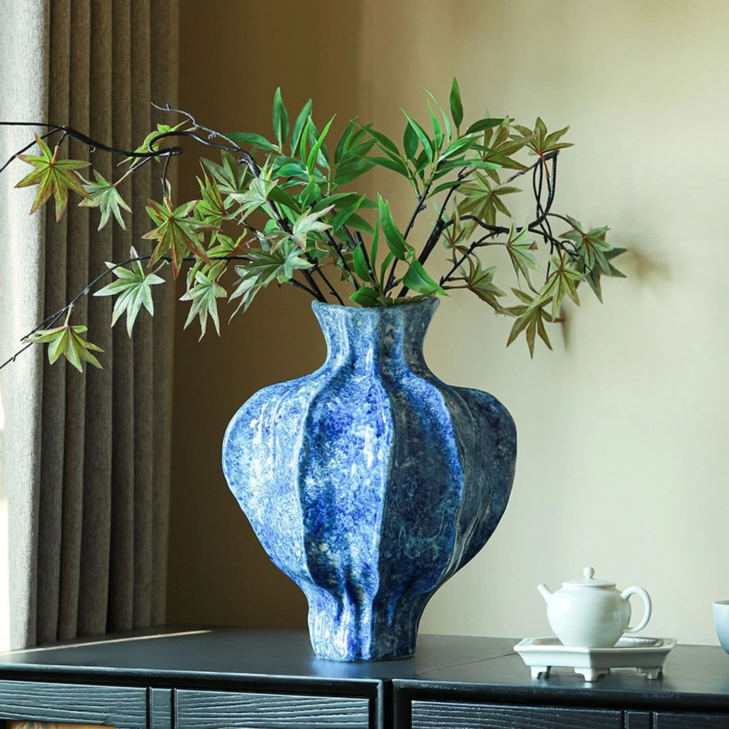 Retro Blue Starfruit Porcelain Vase (1)