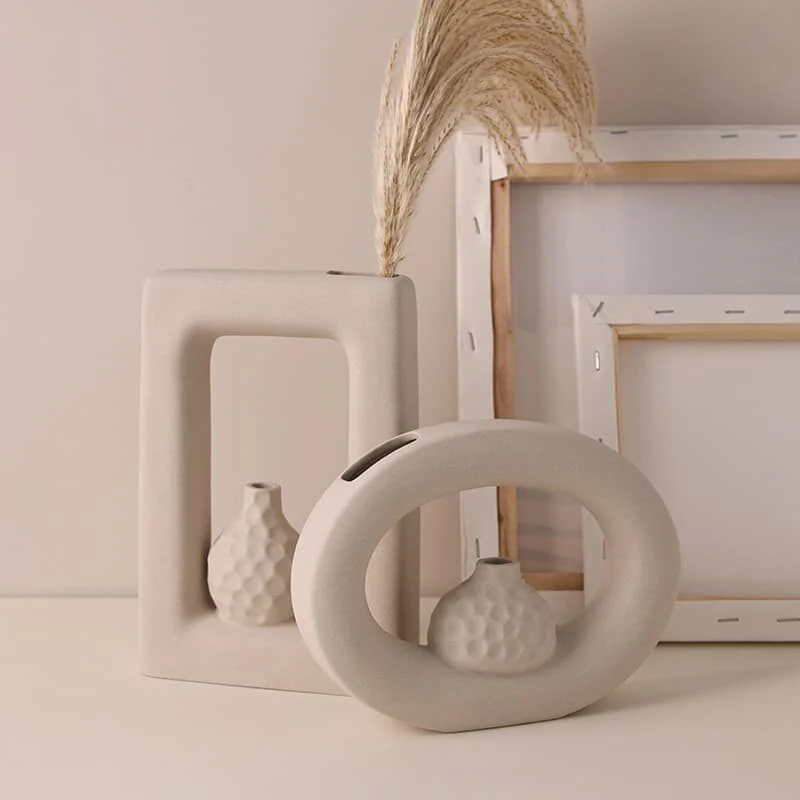 Shiro Frame Wabi Sabi White Ceramic Vase (1)