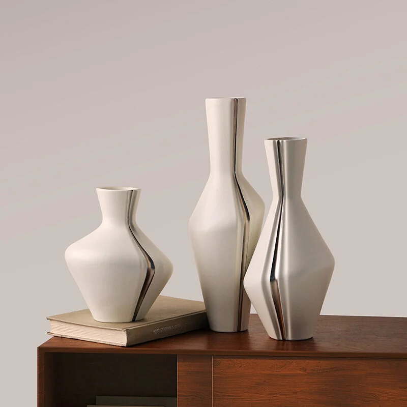 Tri Fold Ceramic Vase – Minimalist Matte Design (1)
