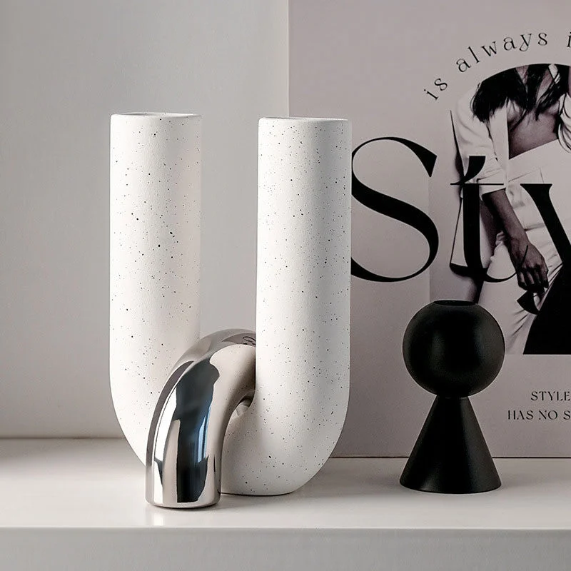 U Shaped Ceramic Vase With Silver Accents – Modern Luxury Décor (1)