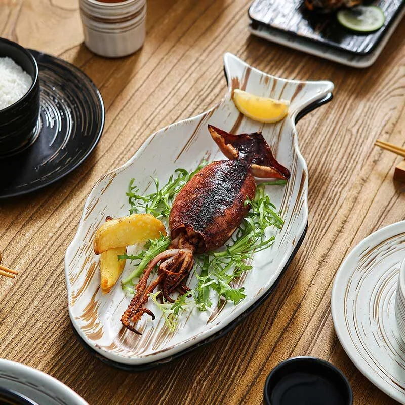 Vintage Spiral Pattern Ceramic Plate (3)