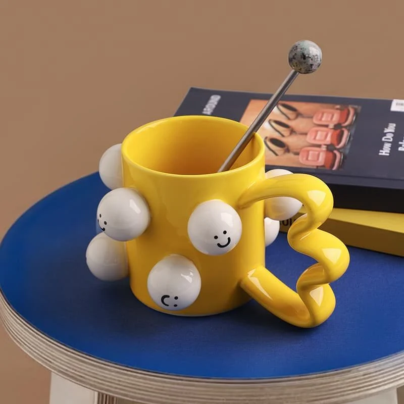 创意圆球点缀陶瓷马克杯 (1)